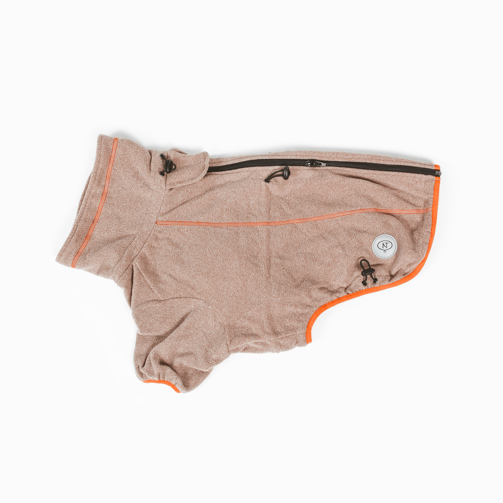 Nomad Tales Blush hondenjas fleece toffee ca. 40cm ruglengte hond